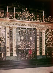 Gates from the Sanctuary screen, St.Paul